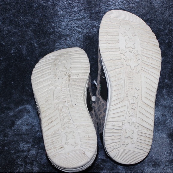 Wendy Jungle Brown Hey Dudes - Picture 5 of 7